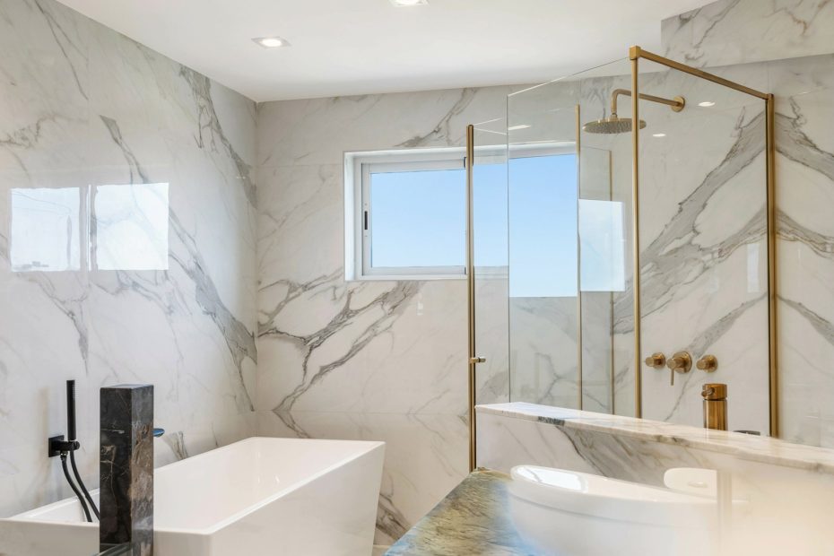 Luxury Bathroom Designs | Modern Spa-Inspired Ideas for Your Dream Home
