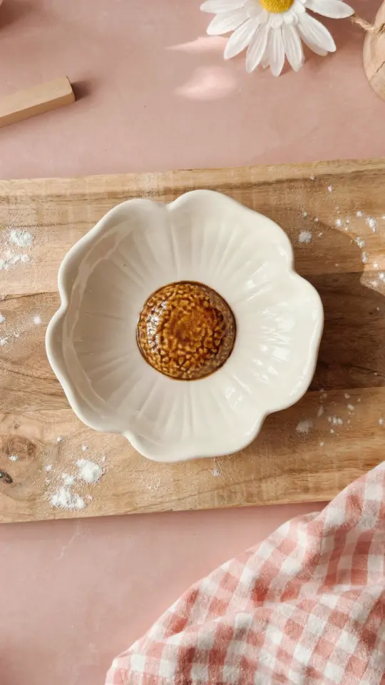 Air Dry Clay Daisy Planter | Easy Spring Garden DIY | Small Plant Pot Idea