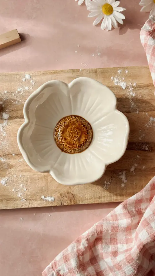 Air Dry Clay Daisy Planter | Easy Spring Garden Craft | DIY Flower Pot Idea